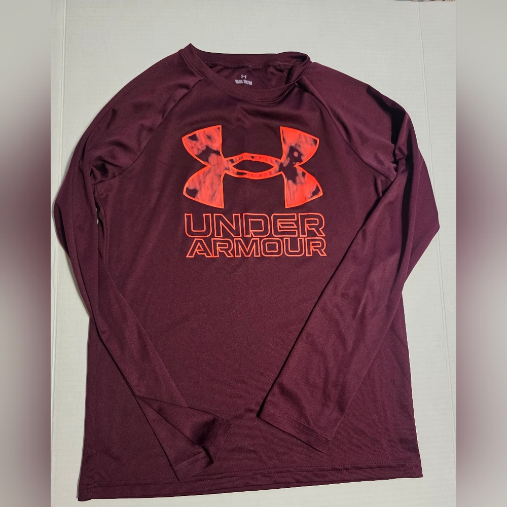 Under Armour, Size M, Long Sleeves Shirt
